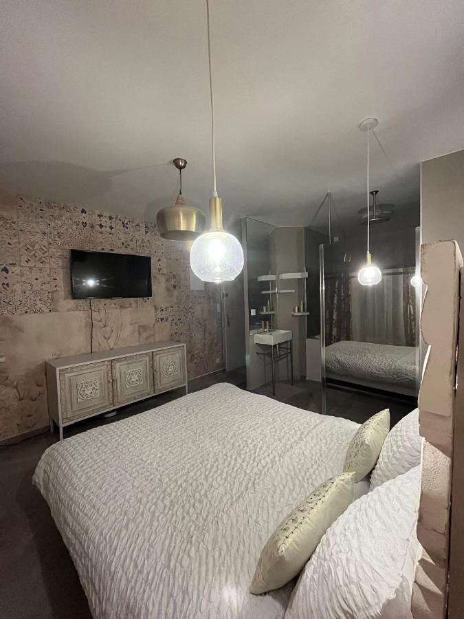 Love Room Mille Et Une Nuits Narbonne Exteriör bild