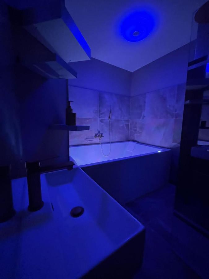 Love Room Mille Et Une Nuits Narbonne Exteriör bild